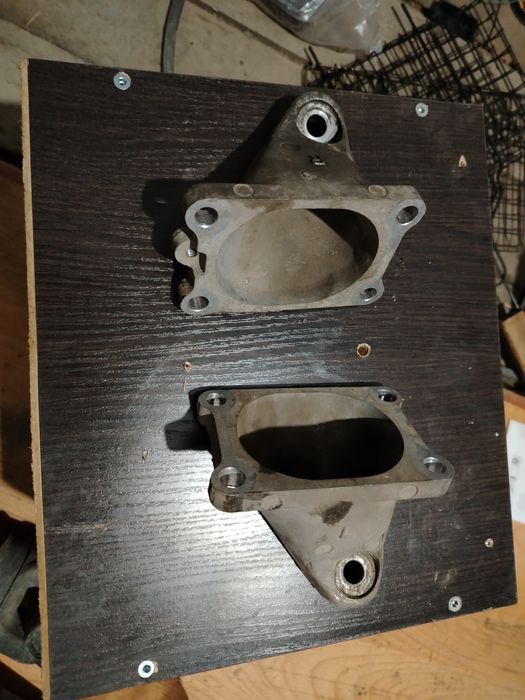 Лапы двигателя 1-узет