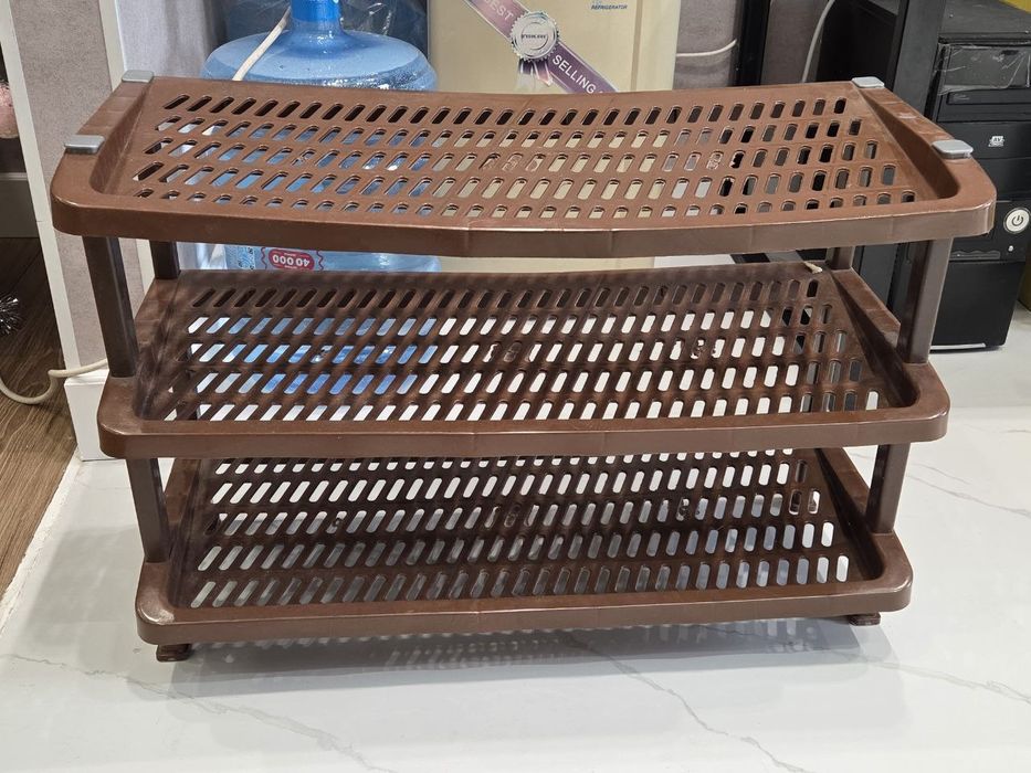 Продаётся обувница