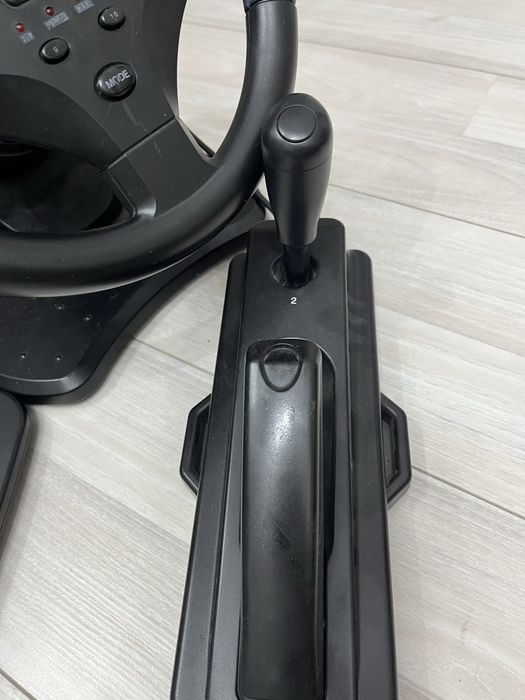 Игровой руль синий