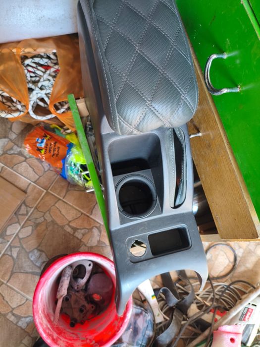 Подлокотник на кобальт