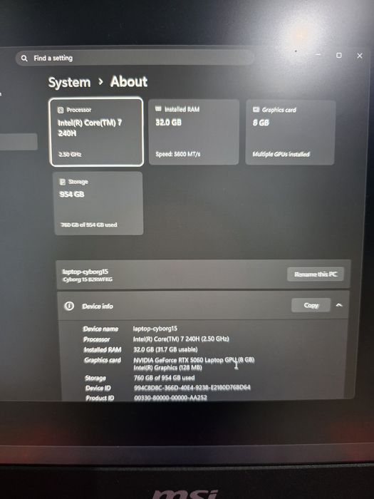 MSI Cyborg 15 B2RWFKG- Ultra 7, 32GB, 1TB, RTX5060