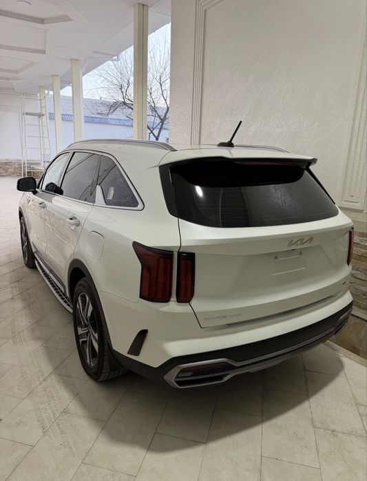 KIA Sorento 7 kishilik 2.5L atmosferniy 2023 yil