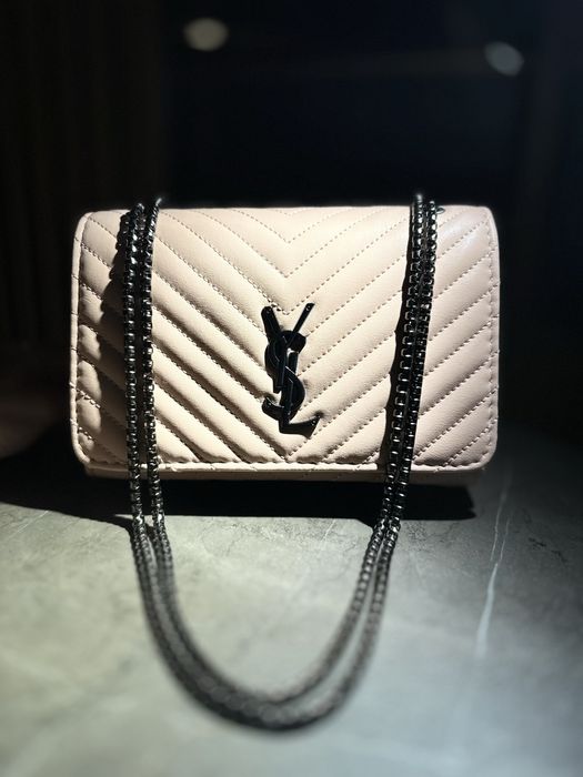 Дамска чанта ИвСентЛоран нова