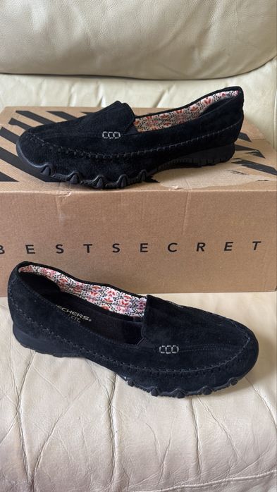 Skechers - дамски велурени лоуфъри