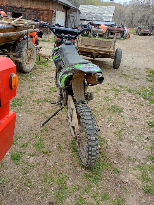 Vând cros kxd 140cc pro germany sau schimb cu  ceva mai mare sau 125 2t