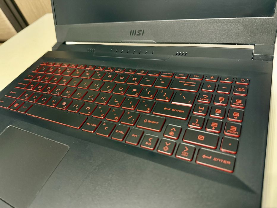 Игровой ноутбук MSI Katana GF66