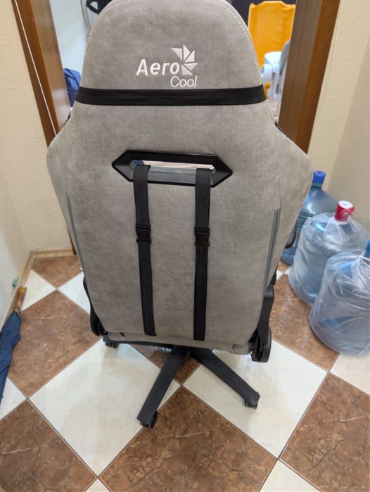 Игровое компьютерное кресло Aerocool