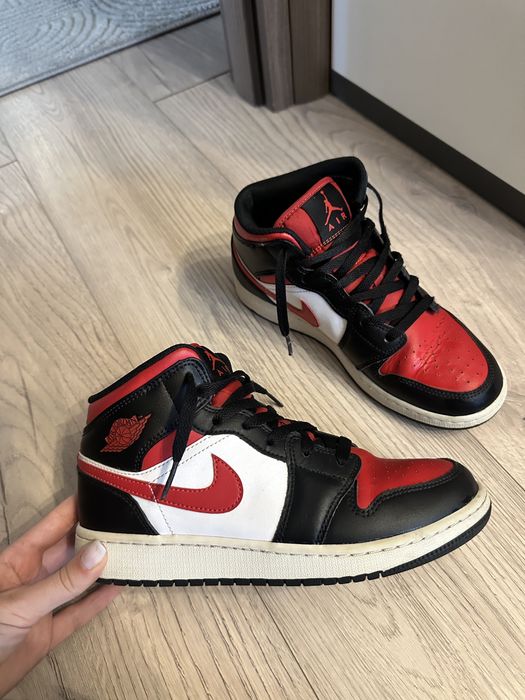 Adidasi Jordan AIR 1 Mid