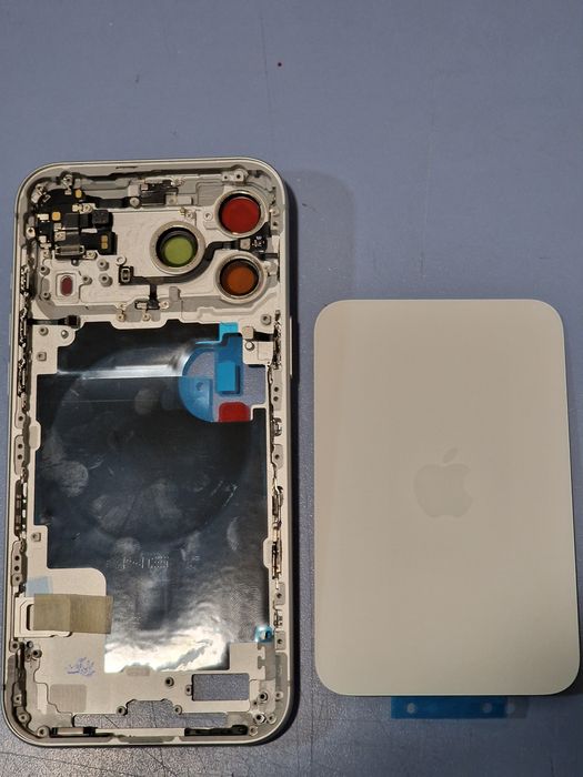 Carcasa iphone 17 Pro max cu capac inclus