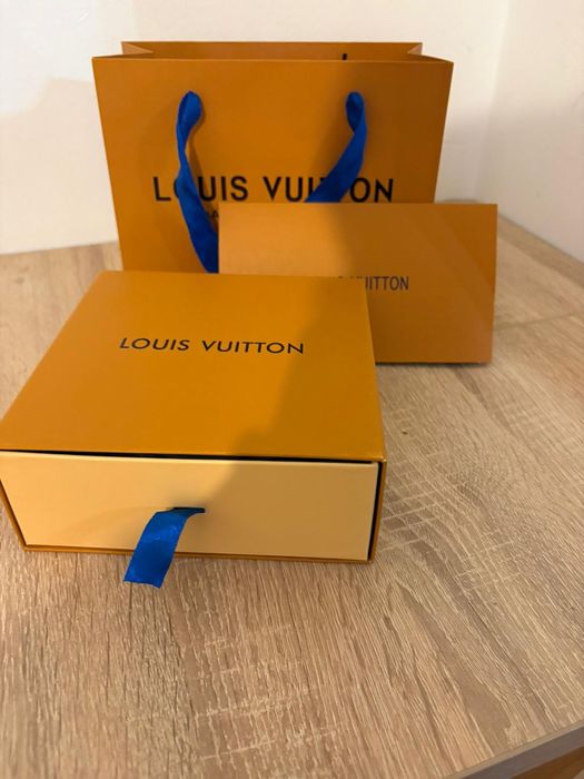 Curea Louis Vuitton