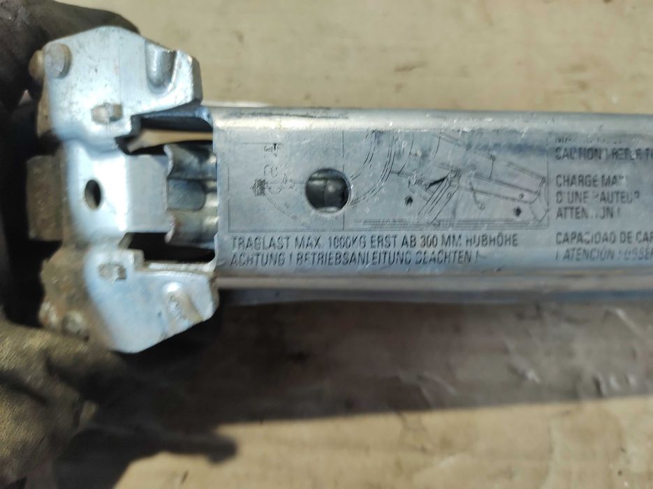 Авто Крик Авариен Крик Audi A4 B5