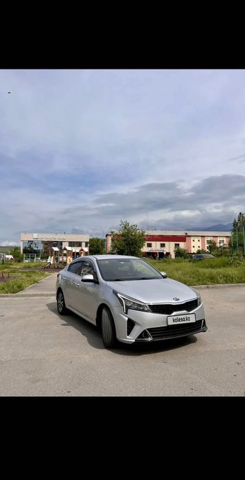Машына. KIA RIO.