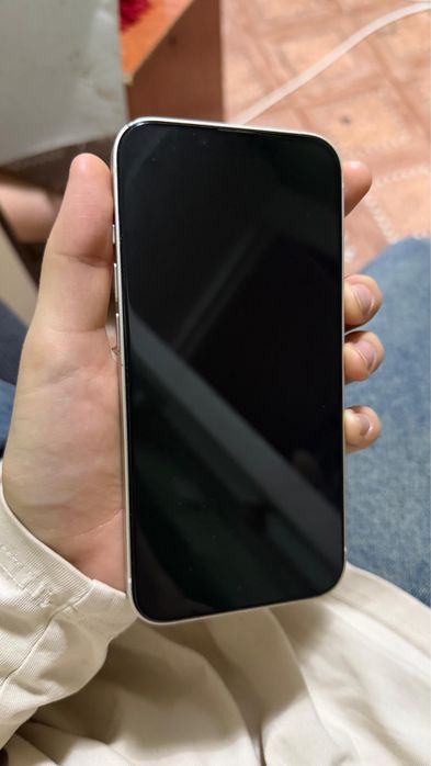 продам айфон 13 в идеале