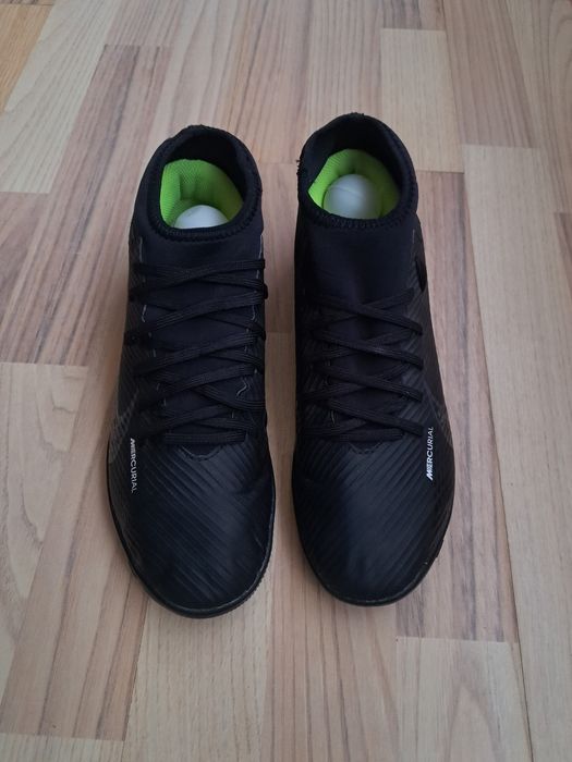 Mercuriale nike de sala
