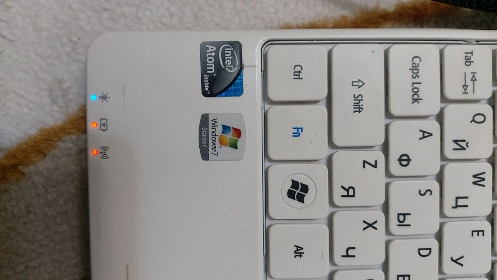 Продам нетбук Acer Aspire one