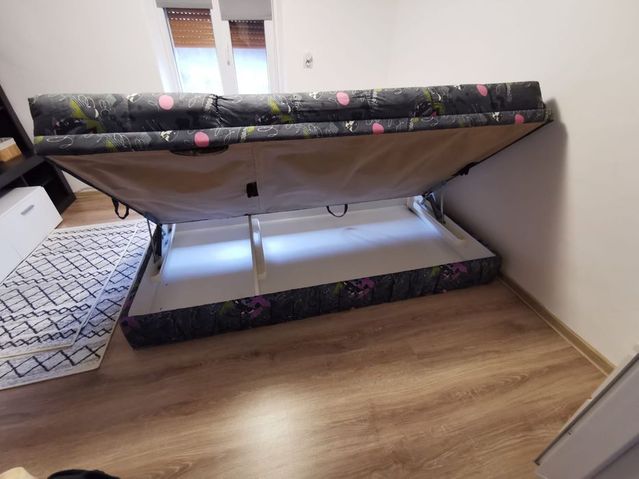 Pat cu lădița depozitare