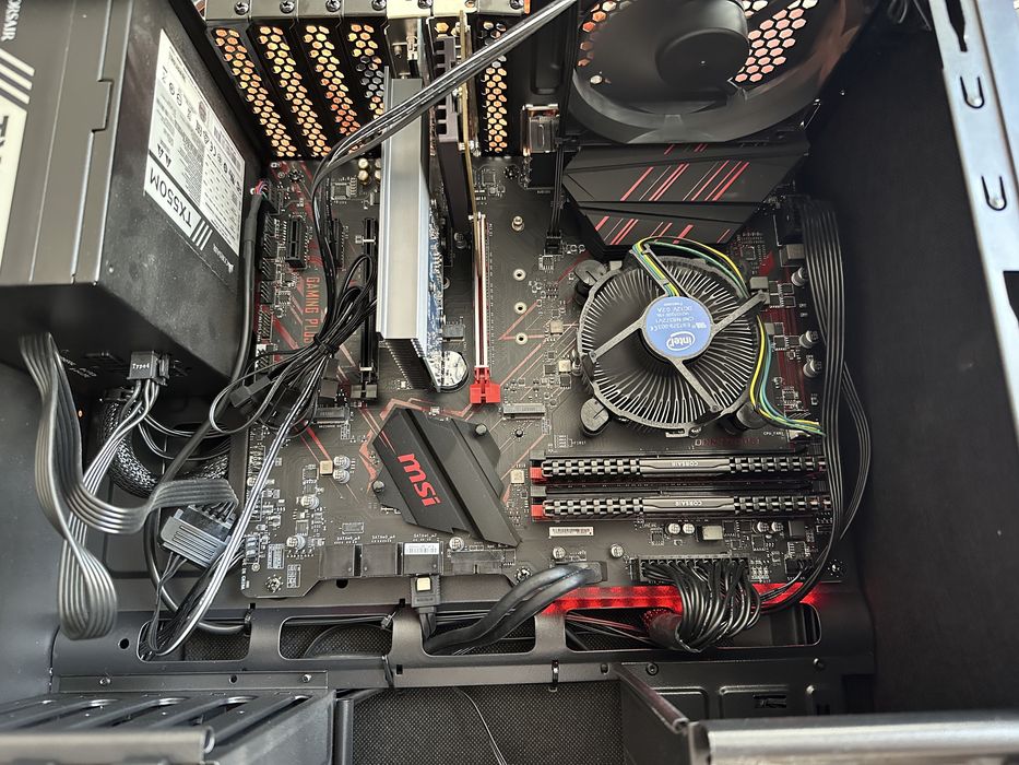 ASUS GeForce GT 730 - 4 монитора , 4×HDMI, напълно безшумна, UEFI , Silent 2GB GDDR5, 4x HDMI, пасивно охлаждане