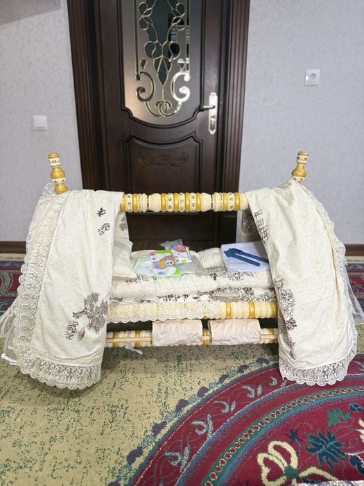 Бешик сотилади янги