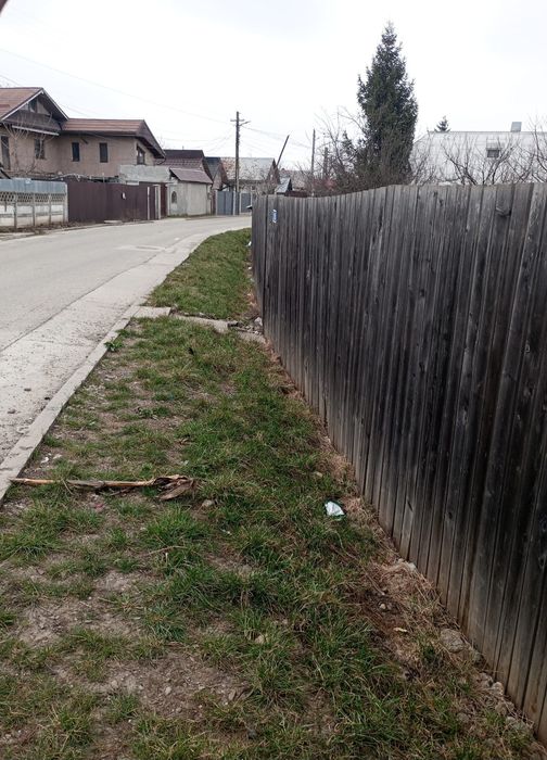 Teren intravilan, Săucești, centru.