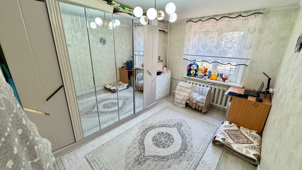 две 3×3 кв на 4-5 комнат или дом