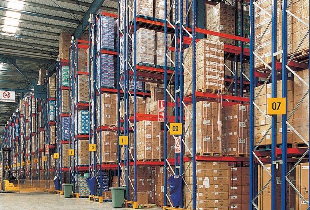 Stoc mare de rafturi metalice industriale reglabile de vânzare