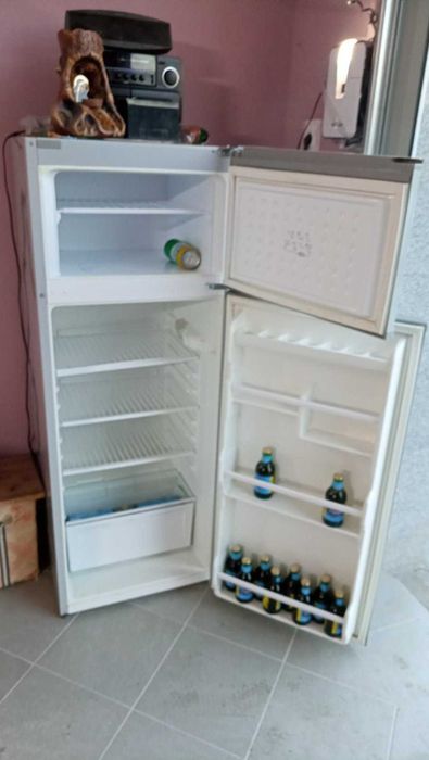 хладилник с фризер