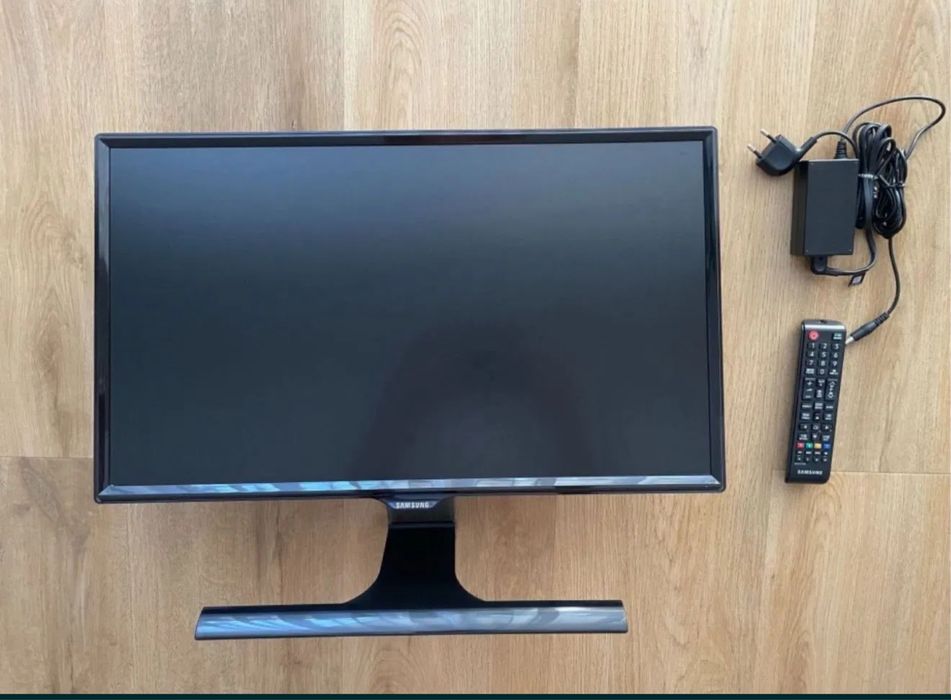 Samsung телевизор/монитор 24 инча
