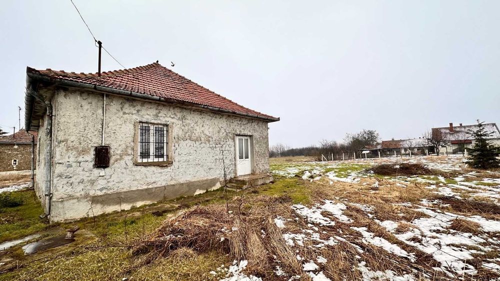 DE VÂNZARE 4 Case În Ungaria