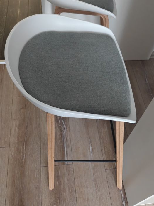 бар столове Halmar