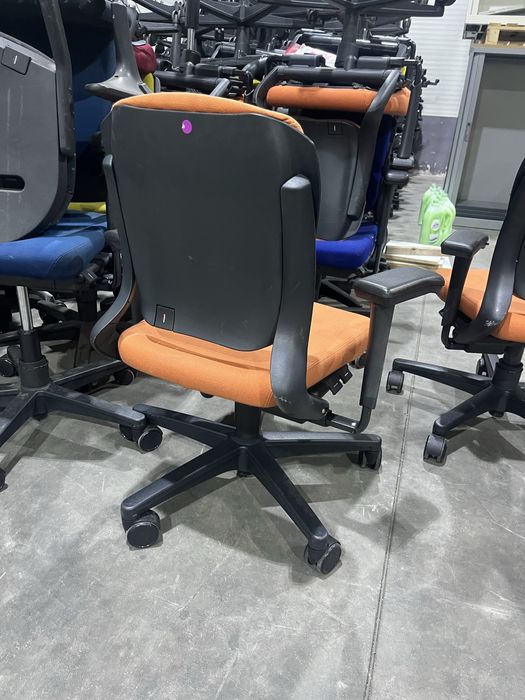 Scaune ergonomice Ahrend 230-220 model