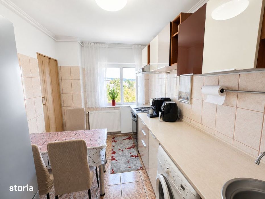 Apartament 3 camere Rolast, sup = 85 mp, 2 balcoane
