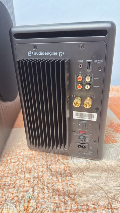 Активни колони Audioengine A5+ и субфер Edifier T5s