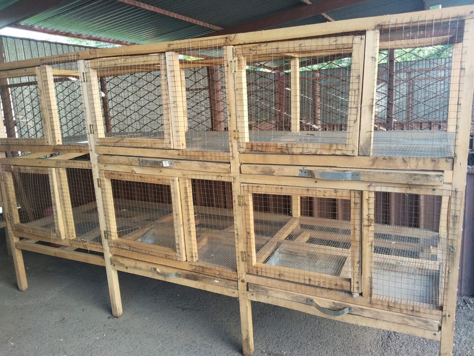 Продам клетки для кроликов