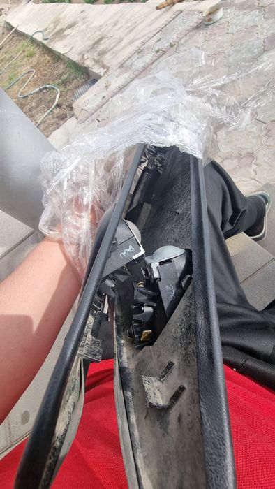 Читалки задней стойки w124