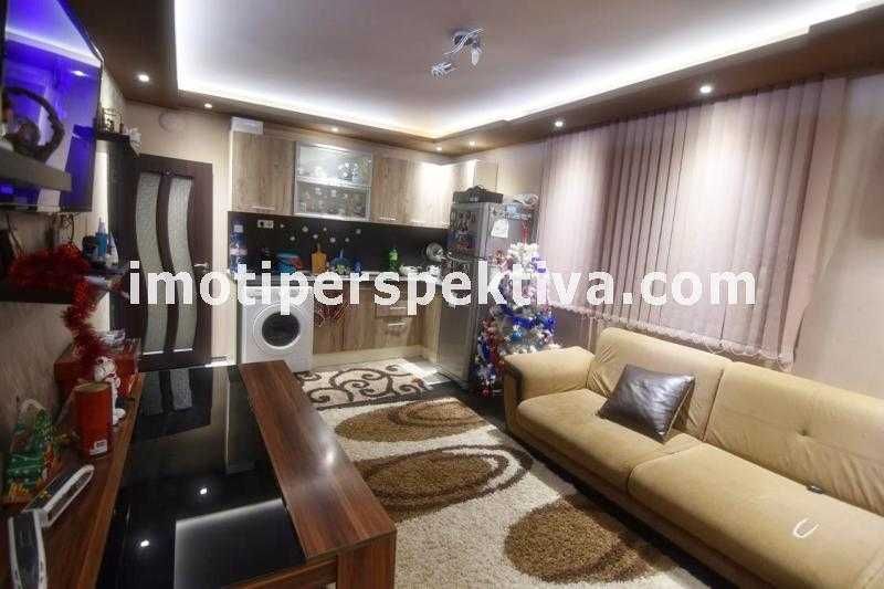 Продава се Етаж от къща в Пловдив, Христо Смирненски - 180 кв.м за 425 €/кв.м - Снимка #1