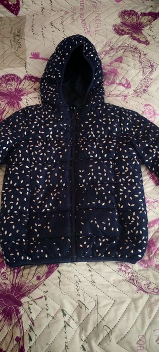 Подарява якета 128 и 134