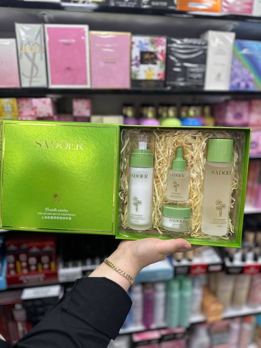 Sadoer mini yuz uchun himoya naborimiz keldi