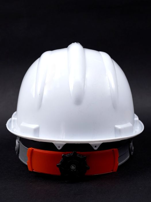 КАСКА защитная с увеличенным полем зрения Model: A2 290 gr