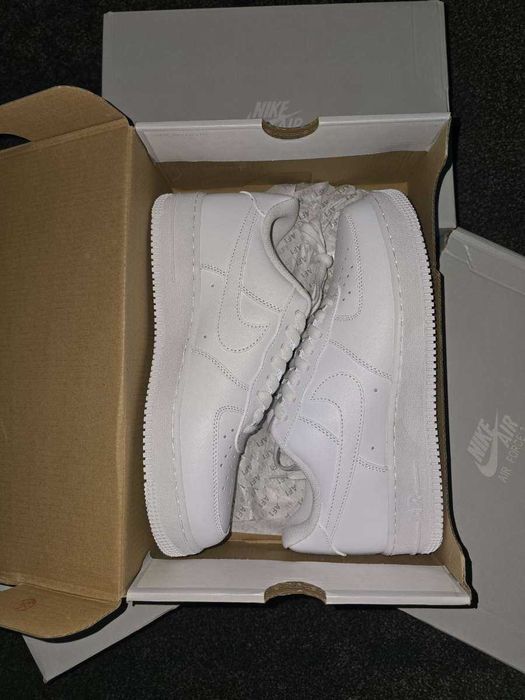 #DOAR 179,99# Nike Air Force 1 Low Triple White Editie Limitata