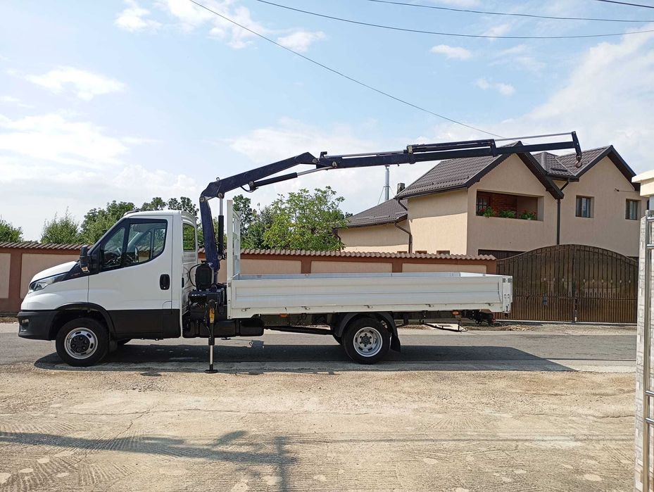 Iveco daily 35 C 16 cu macara