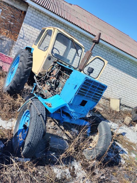 Трактор юмз , продаеться срочно ,