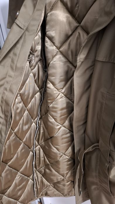 Scrurtă militară cu guler îmblănit