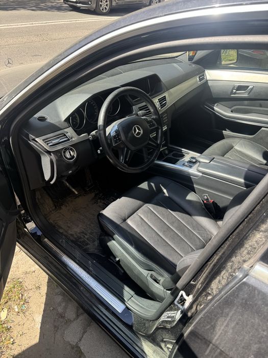 Mercedes  e-class e300 hybrid