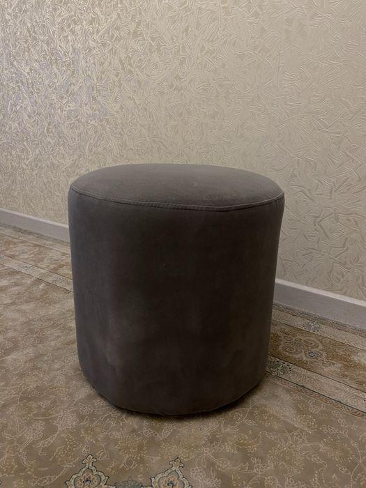 Продам пуфик серый