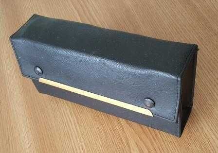 Trusă ras manuală de colecţie cu suport din piele