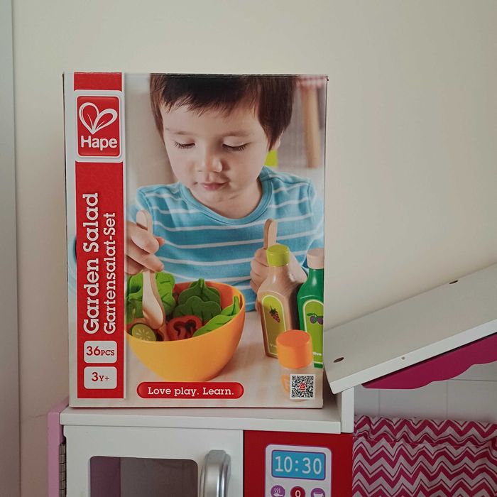 Кухня + дървени уреди и аксесоари