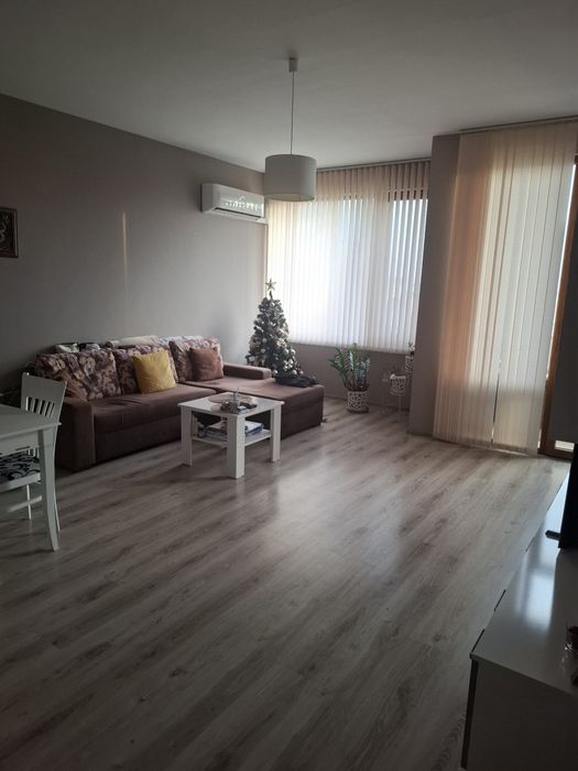 Апартамент под наем на центъра