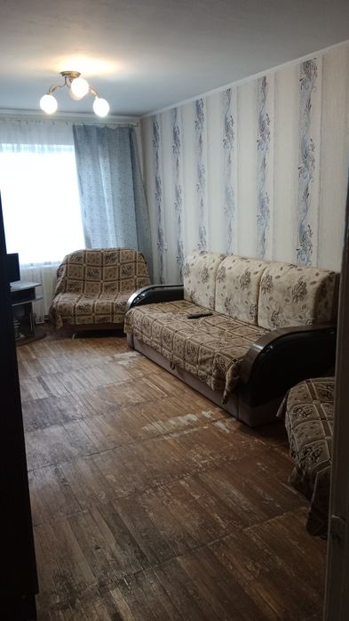 Продам 2х.ком. кв.полностью мебелированна