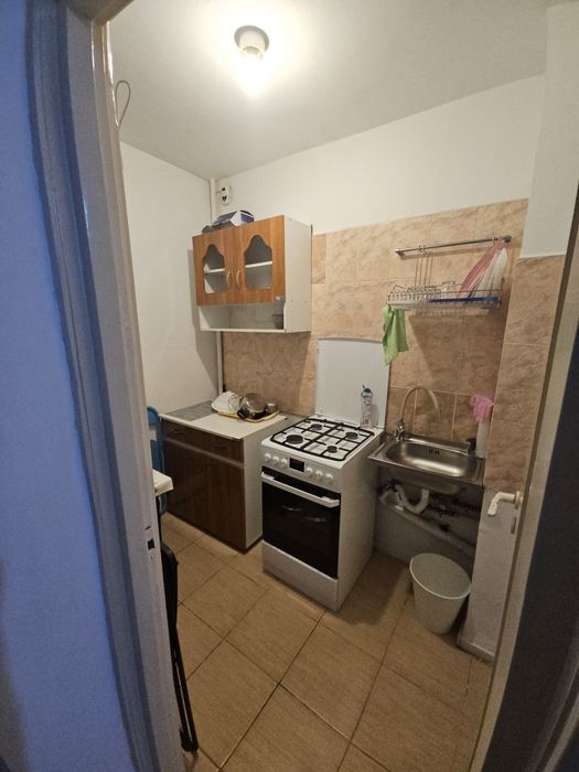 Direct proprietar- vand sau inchiriez garsoniera in Drumul Taberei zona Hanul Drumetului Sector 6