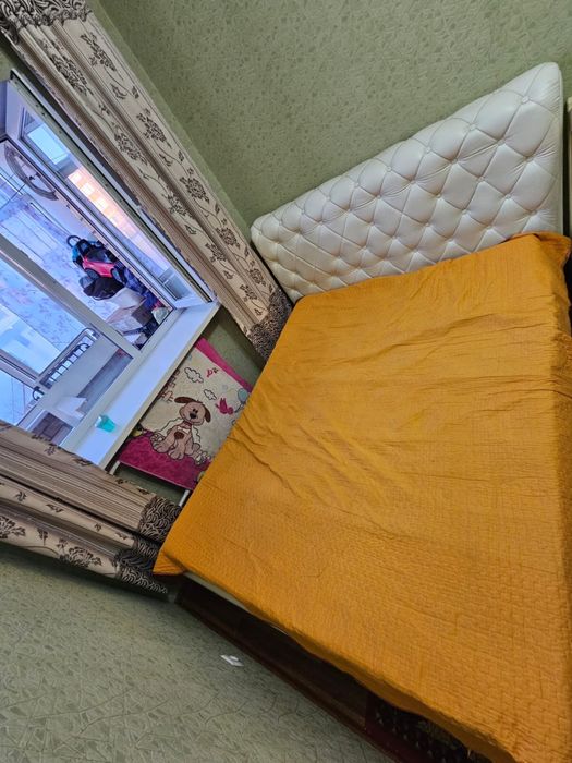 Продаю Кровать с матрасом